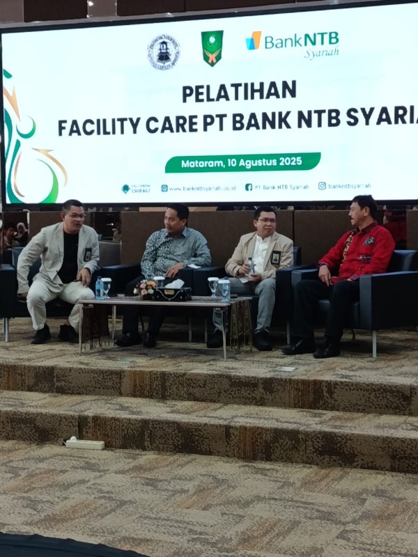 Foto Pimpinan NTB Syariah dan PT AGP saat Acara Pelatihan “Facility Care” (Dok. Pribadi) Foto Pimpinan NTB Syariah dan PT AGP saat Acara Pelatihan “Facility Care” (Dok. Pribadi)
