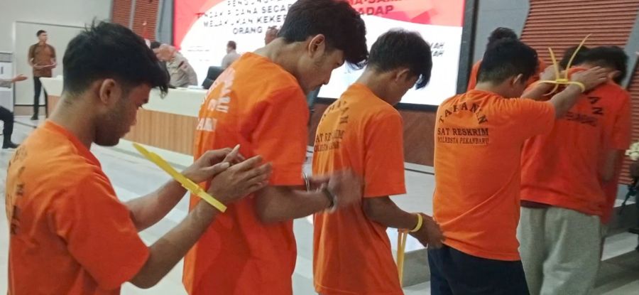 10 Debt Collector Pekanbaru Brutal Diciduk! 3 Masih Sekolah