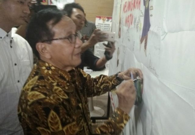 Akbar Tandjung: Saya Minta Seluruh Pihak Hormati Hasil Pemilu