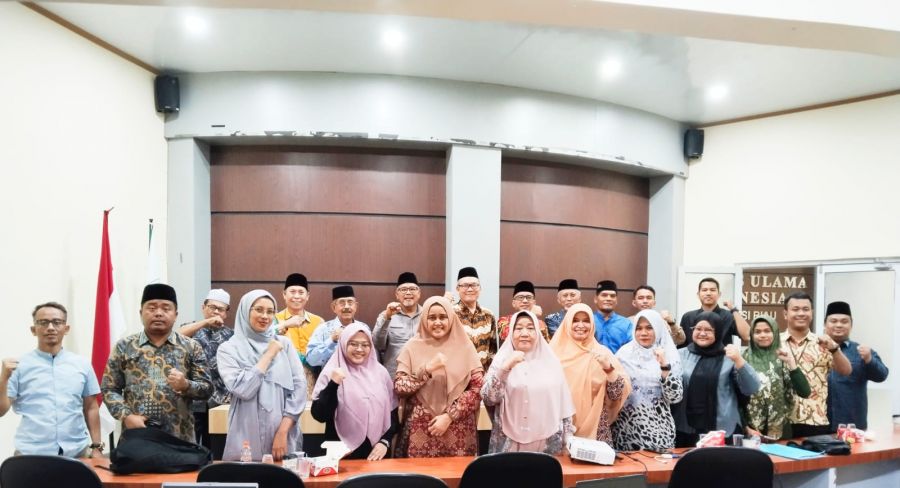 17 Pengurus MUI Riau Lulus Auditor Internal ISO 9001:2015