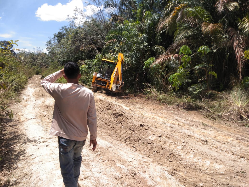 Kawal Perbaikan Jalan Simpang Kanteh Tamtim, Alfa Syahputra : Mudahan Akses Masyarakat Lancar