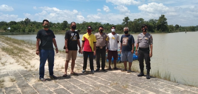 Kapolsek Kuantan Tengah bersama Kades Jake dan Marsawa Laksanakan Pemantauan Lokasi Rawan PETI