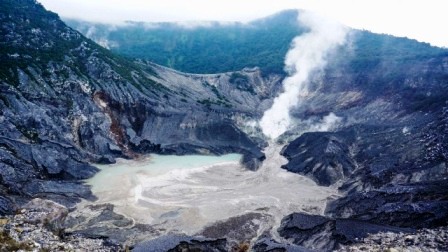Legenda Gunung Tangkuban Parahu Ada 8 Fakta, Mulai Sangkuriang Hingga Erupsi Purba Nur 