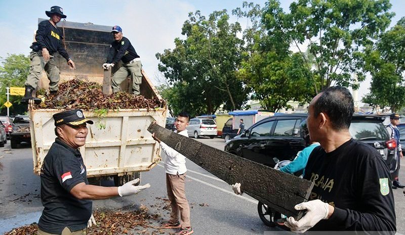 Gubernur Riau Minta PKL Pekanbaru Contoh PKL di â€œPulau Dewataâ€