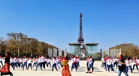 Jokowi-Ma'ruf di Dukung WNI di Paris