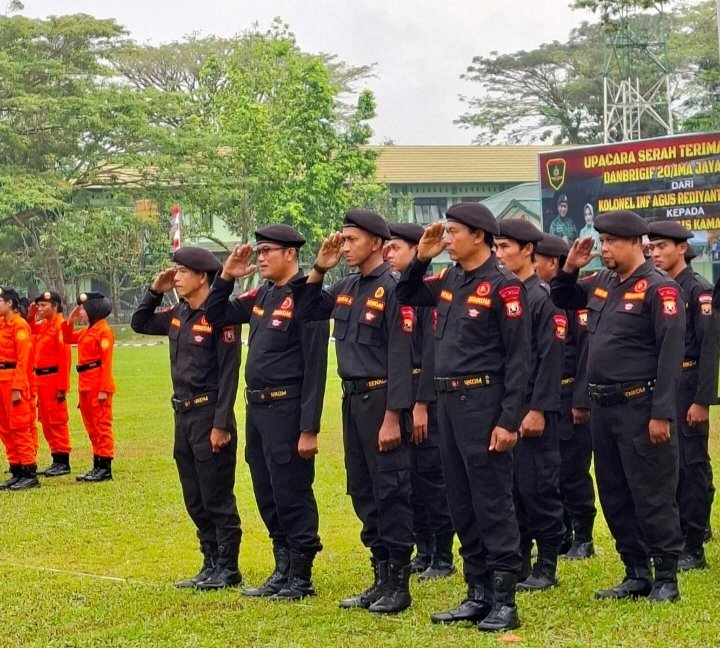 23 Personel Senkom Mitra Polri Mimika Hadiri Sertijab Danbrigif 20 Kostrad