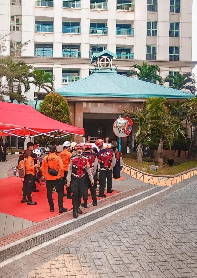25 Penghuni Berhasil Dievakuasi dari Kebakaran Apartemen Pavilion