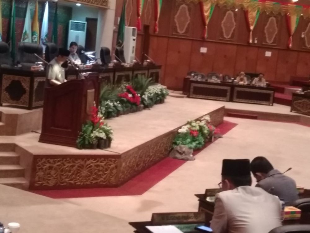 DPRD Riau Dengarkan Penyampaian Ranperda Gubri Terkait Pengelolaan Kearsipan