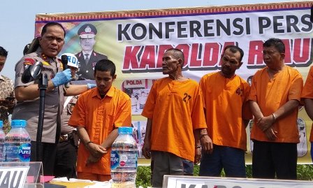 Polda Riau Tetapkan Perusahaan Sawit PT SSS Tersangka Karhutla