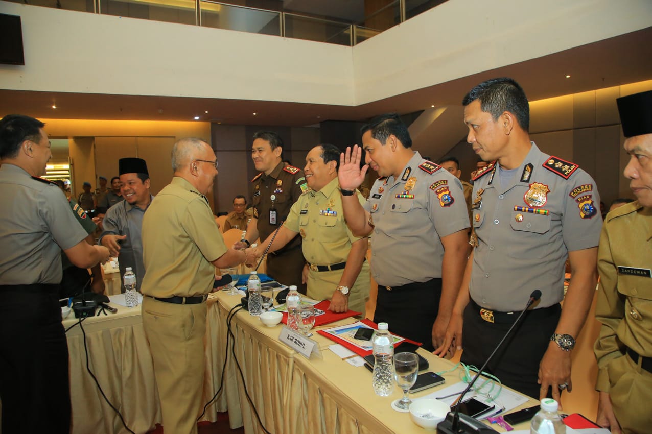 Bupati Rohul Hadir Rakor Gubernur Dengan Bupati / Walikota Se Provinsi Riau