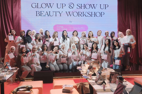 30+ Beauty Creator Meriahkan Workshop Geng Glowing x Sociolla!
