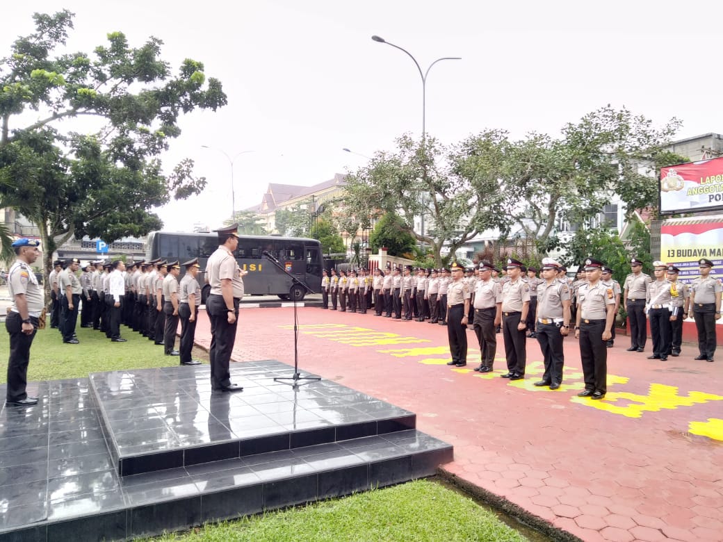 12 Orang Personil Polres Rohul Kenaikan Pangkat