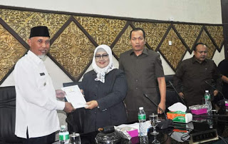 Ulasanya Walikota Padang Tanggapi Empat Ranperda Inisiatif DPRD