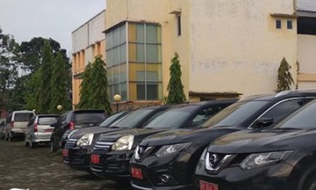 Pejabat Wajib Kandangkan Mobdin di Kediaman Gubri Saat Lebaran, DPRD Riau: Kita Minta 'Buktikan'