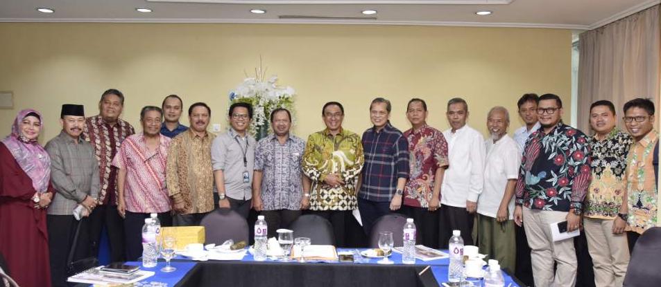 Bupati Pimpim Delegasi Lobi Pusat untuk Dongkrak Harga Kelapa