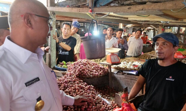 Pjs Bupati Inhil Pantau Pasokan Gas LPG Dan Tinjau Stabilitas Harga Sembako