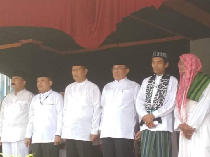 Tausiyah Oleh UAS, Bupati Inhil Mengaku Takjub Melihat Lautan Manusia
