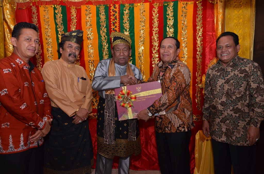 Kado Istimewa di Hari Jadi Rohul Ke 19, Apa Yang Di Terima H.Sukiman.....?