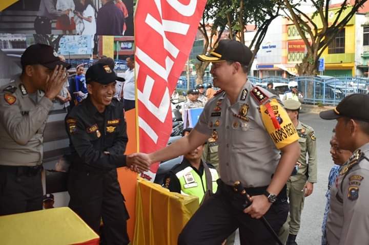 Kapolresta Pekanbaru Bersama Walikota Pekanbaru Kunjungi Pos Pengamanan NATARU