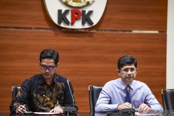 KPK Mencekal Wali Kota Dumai ke Luar Negeri 