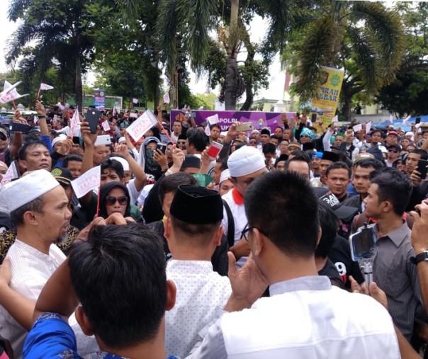 Ribuan Massa #2019Ganti Presiden di Pekanbaru Longmarch Menuju Polda Riau