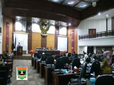 Gubernur Sumbar Sampaikan KUA PPAS APBD 2019 Dihadapan DPRD