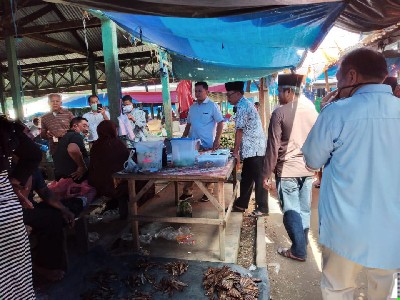 Datangi Pasar, Pedagang Ucapkan Terimakasih Pak Bupati