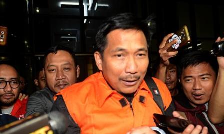 KPK dan TKN Tak Ingin Berspekulasi Soal Cap Jempol di Amplop Bowo