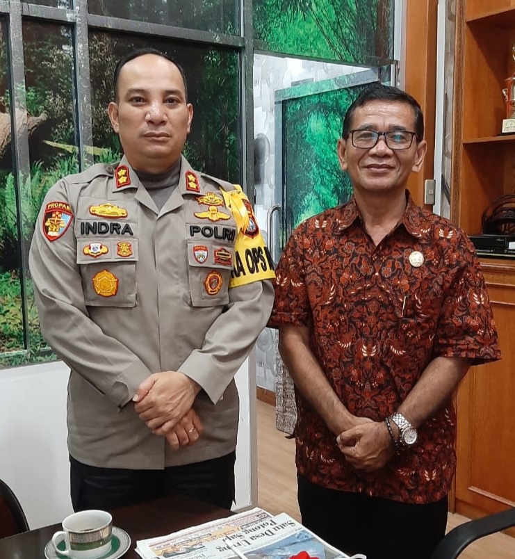 Drs. Sozifao Hia, M.Si: Selamat Bertugas AKBP Indra Wijatmiko Sebagai Kapolres Pelalawan