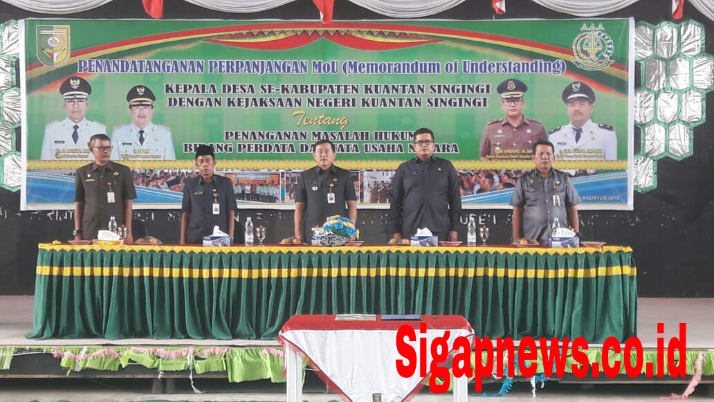 Wabub Halim Hadiri Penandatanganan MOU Antara Kejari Kuansing dan Kepala Desa