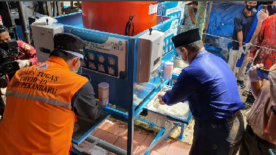 PLN Berikan 28 Unit Wastafel