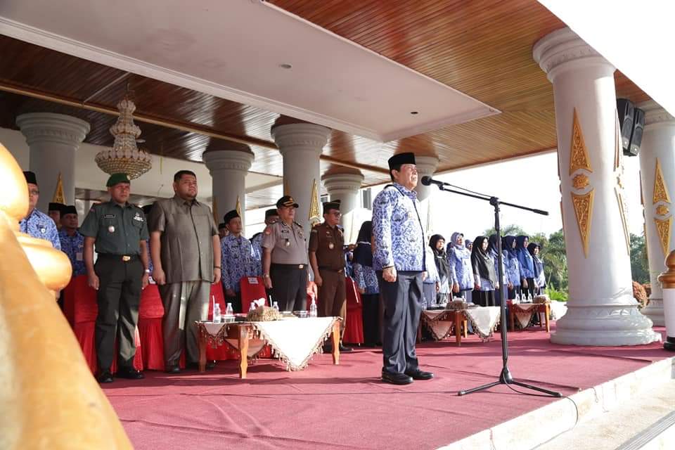Bupati Sukiman Serahkan SPT Pajak Dan Ajak Sukseskan Sensus Penduduk Secara Online