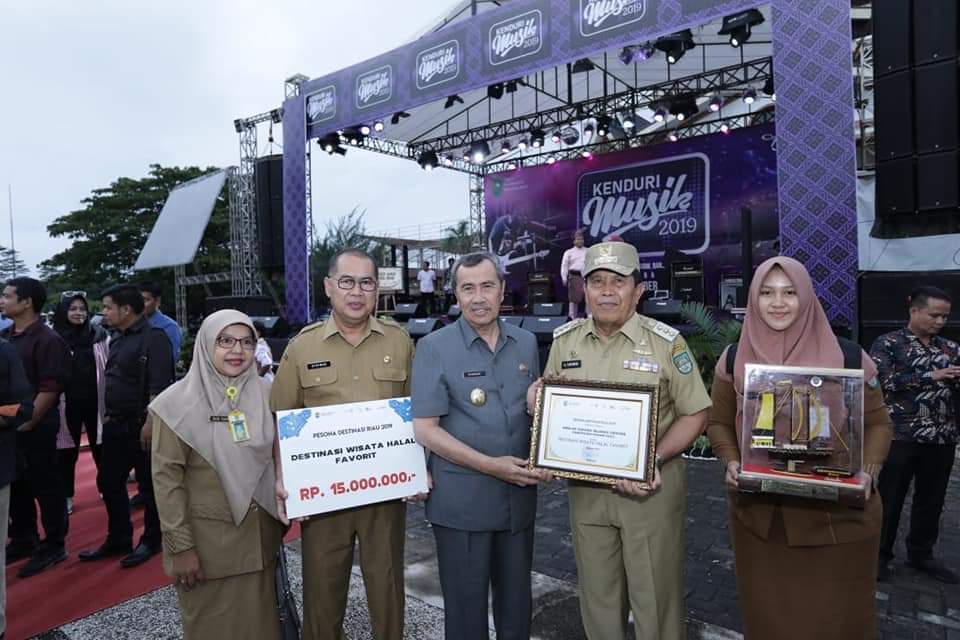 Islamic Centre Rohul Terpilih Desrinasi Wisata Halal Favorit 