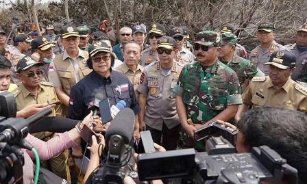 Asap Karhutla Sumatera Selatan Cemari Udara  Riau dan Jambi