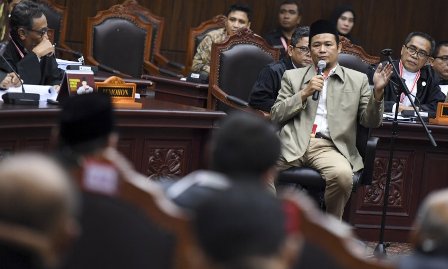 KPU Ragu Keaslian Bukti Amplop yang Diserahkan Saksi ke MK