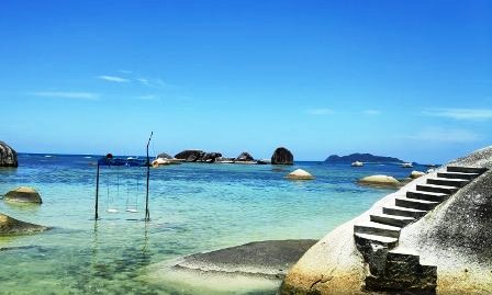 Alif Stone Park, Pantai Berbatu Nan Pesona di Natuna