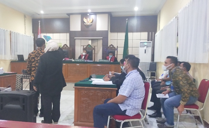 Dua Ahli Nyatakan Perbuatan Kadis dan 5 Kades di Inhu Memenuhi Unsur Formil dan Materiil
