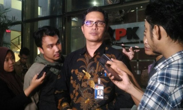 KPK Indikasi Ada Pihak Lain Kerja Sama Dengan Rommy