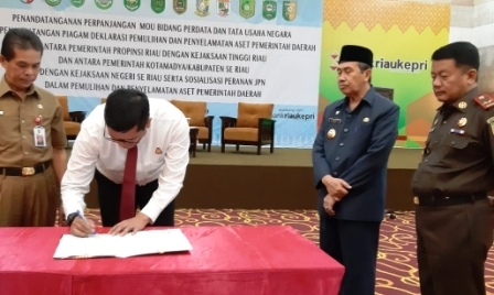 Pemkab Kuansing Tandatangani MoU dengan Kajari Kuansing