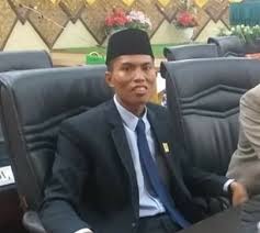 Jafar Tinjau Lokasi Jalan Yang Akan Dirabat Beton di Kelurahan Ampang