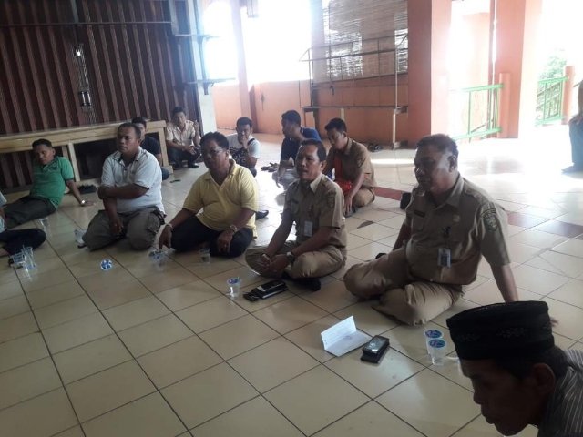 Azhar : Pedagang Minta Pindah Ke Pasar tradisional Pasca Lebaran