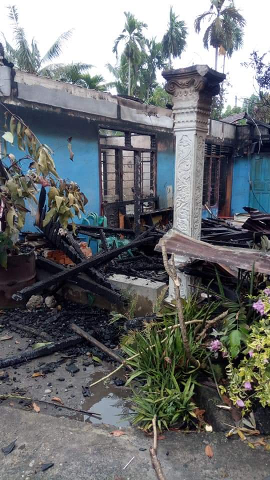 Sijago Merah Melahap Rumah Di Simpang Ngaso Ujung Batu
