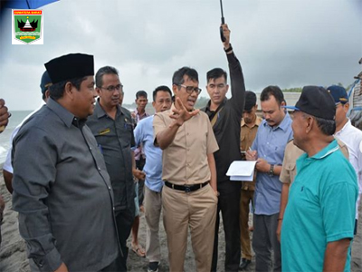 Gubernur Sumbar Tinjau Pemukiman Nelayan Terdampak Abrasi Pantai 16 Oktober 2018admin