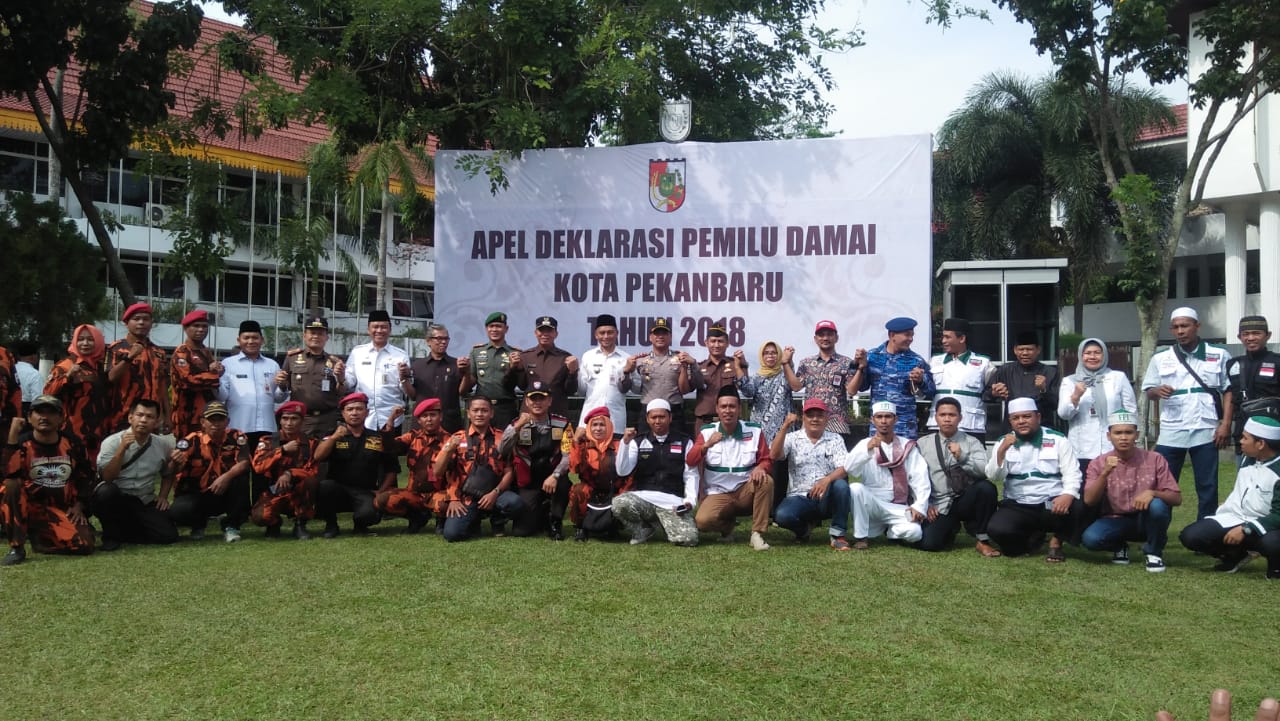 Wakapolresta Bersama Walikota Pekanbaru Deklarasi Pemilu Damai 2019