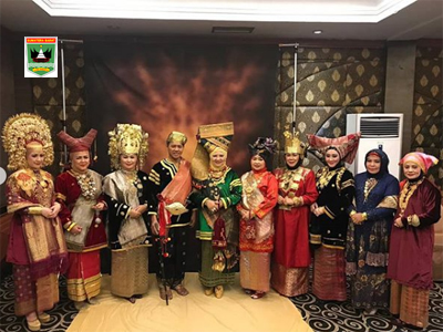 Pakaian Tradisi Perempuan Minang Didokumentasikan