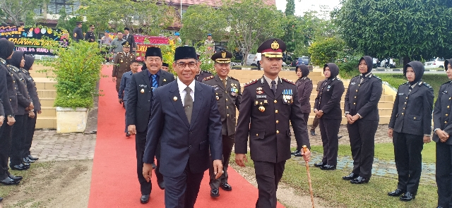 Bupati Kuansing Mursini dan Kapolres Apel Bersama