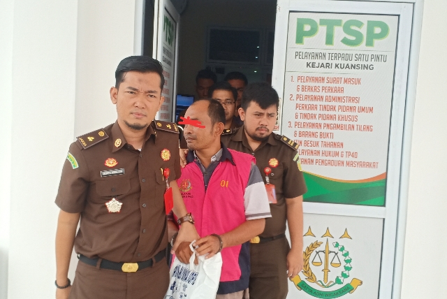 Kejari Kuansing Tahan Tersangka Korupsi DD Desa Sako