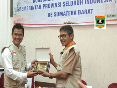 Tim Ekspedisi Jalur Darat 34 Gubernur Kunjungi Sumbar