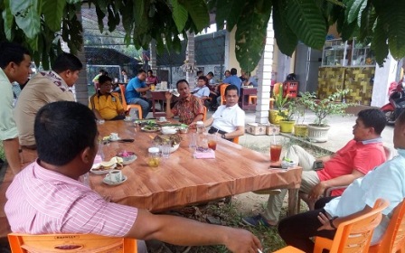 Makan Siang Bersama, Ketua DPRD Kuansing Andi Putra dan Sekda Bahas Masalah Pasar