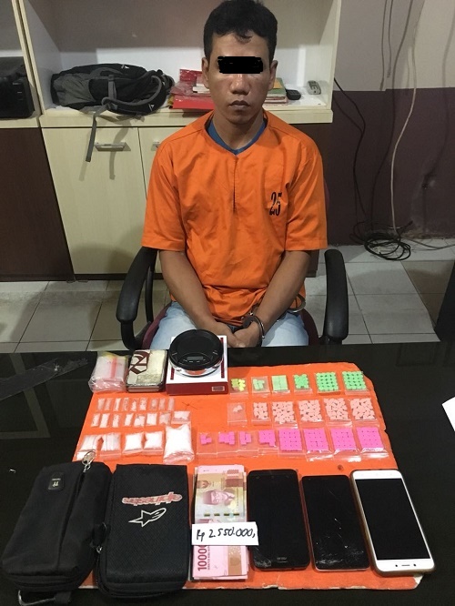 Polres Inhil Amankan Seorang Pria Beserta BB Narkoba